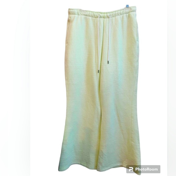 Nike size M women’s tech fleece matching set - Picture 3 of 14